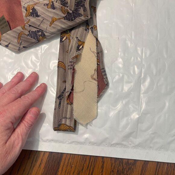 Looney Tunes Warner Bros‎ Tie Daffy Duck Neck Tie men's Vintage Joke Retro - Picture 2 of 3